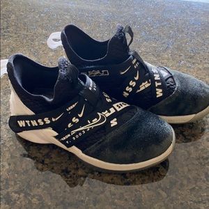 Nike WTNS Lebrun James